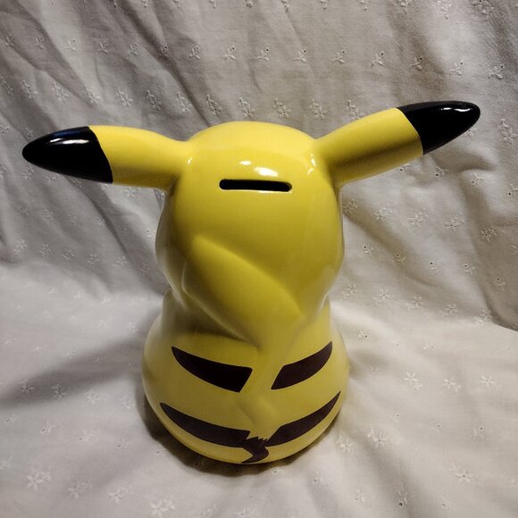 Pokemon || 8.5" Pikachu Ceramic Bank - Picture 3 of 11